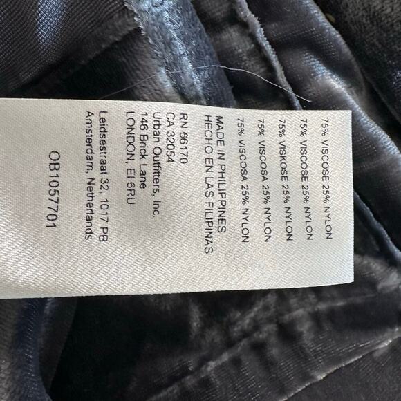 Anthropologie Pilcro The Hadley Relaxed Velvet Buttondown | Gray | SZ SP - Picture 13 of 13